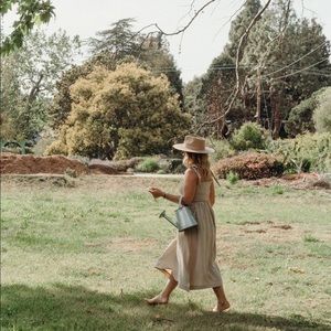 Carly Jean Los Angeles Lennie dress